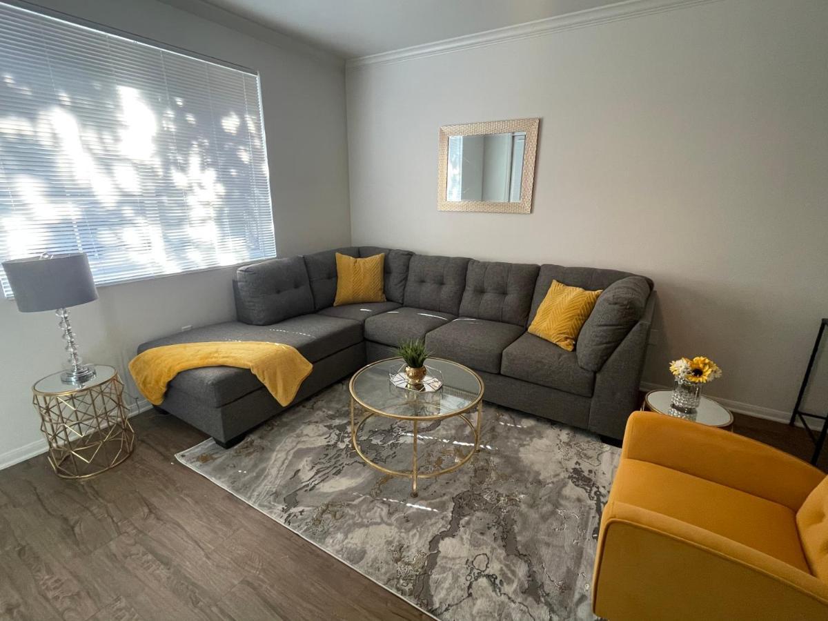 Marina Del Rey 2 Bedroom *